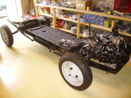 Chassis_avant_pose_de_la_coque__6_.JPG