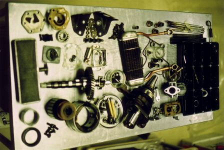 2CV_63_pieces_moteur.jpg