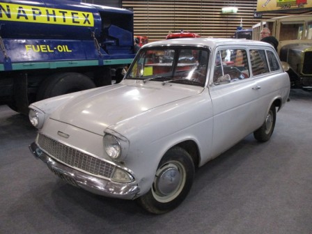 Ford_Anglia_break.JPG