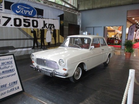 Ford_Taunus_des_records__4_.JPG