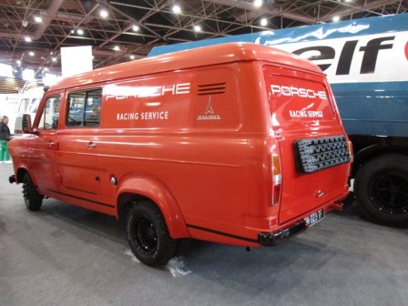 Ford_Transit_assistance_Porsche.JPG