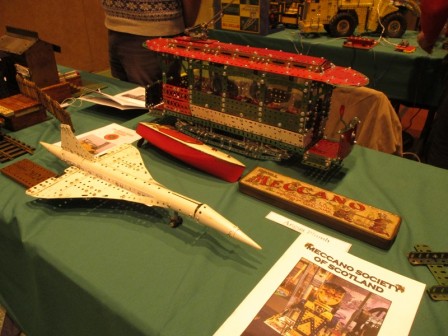 tramway_et_Concorde.JPG